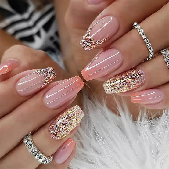 STICK ON -NAILS Stick on Nails