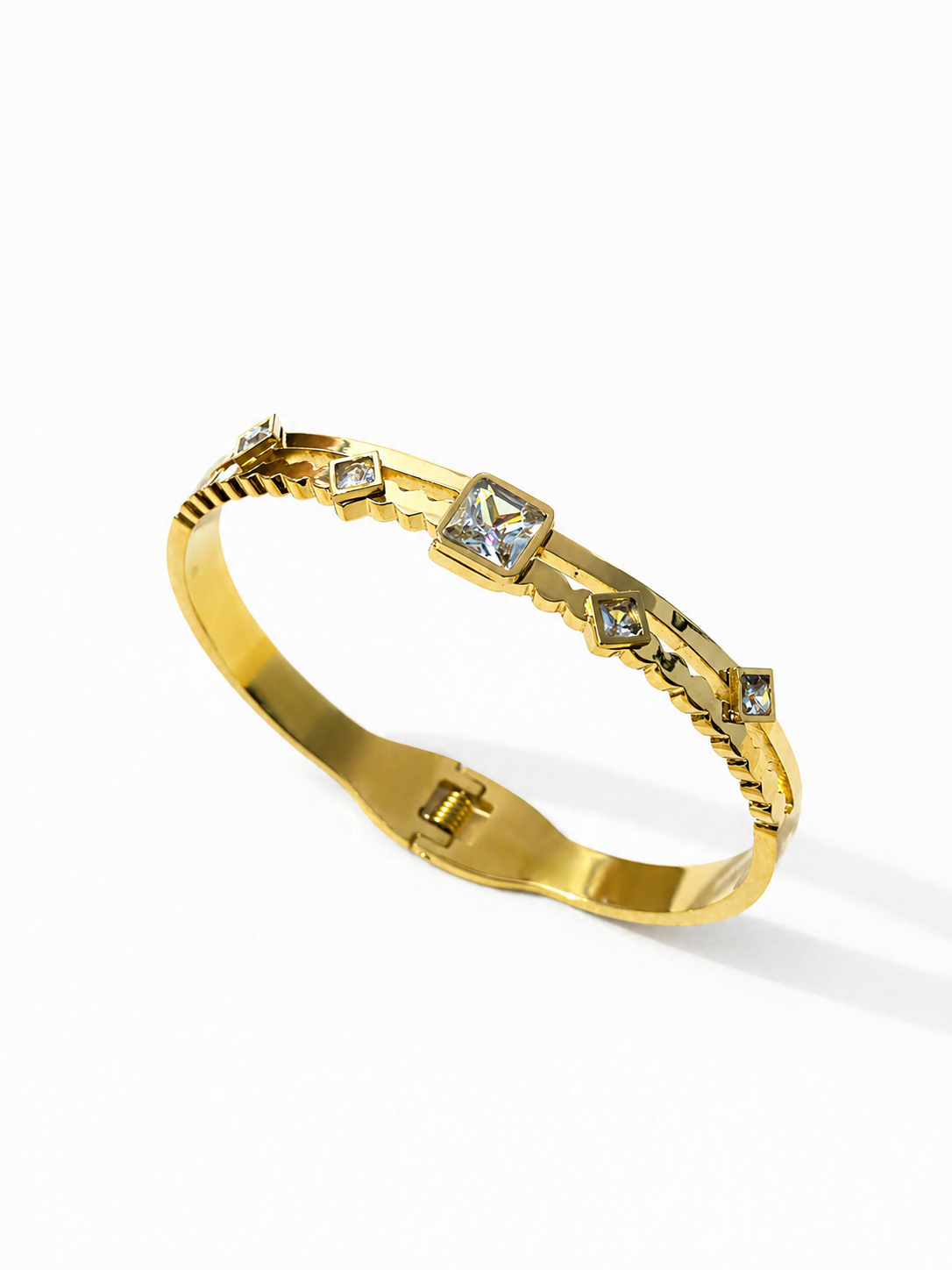 Minimal Crystal Studded Gold Bracelet – Classy & Timeless Design