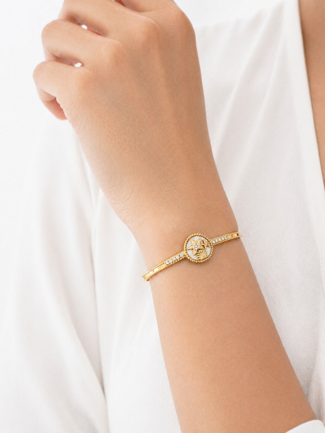 Elegant Starfish & Shell Charm Gold Plated Bracelet for Women