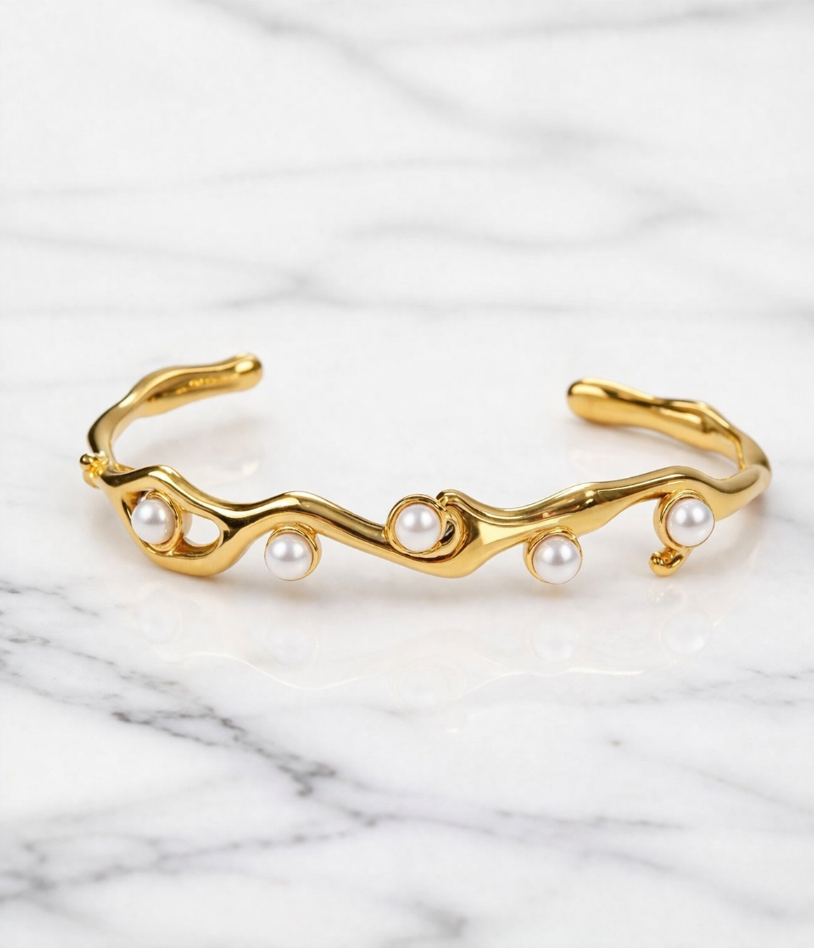 Elegant Anti-Tarnish Cuff Pearl Bracelet for Women – Adjustable, Rust-Free, Stylish & Durable