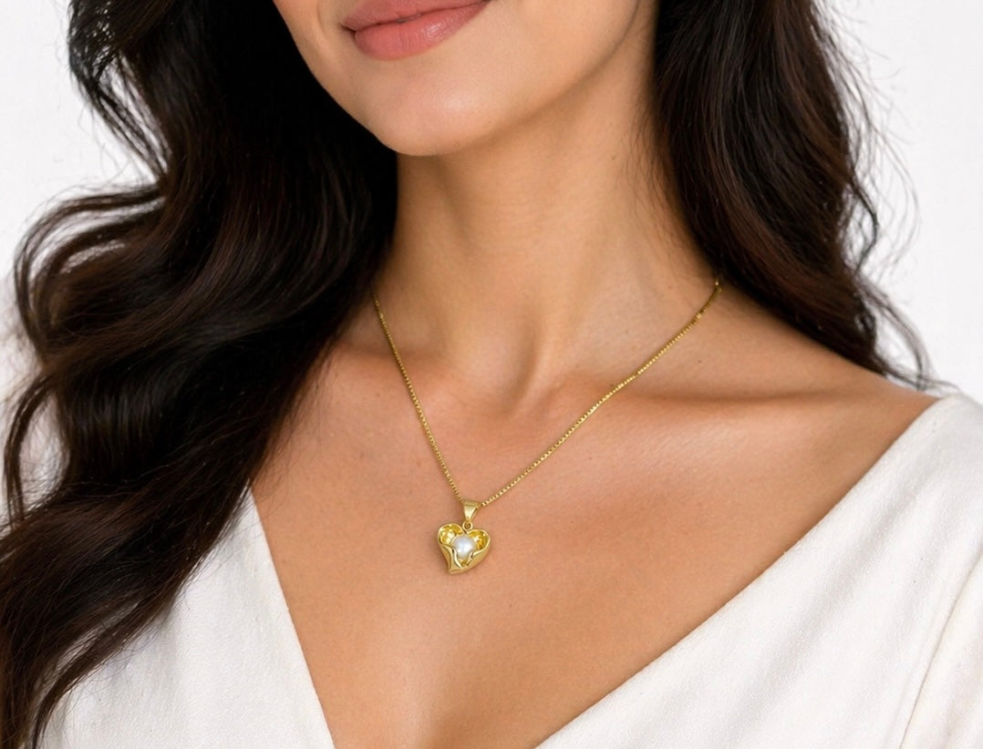 18K Gold Plated Heart Pearl Pendant Necklace | Elegant Minimalist Chai