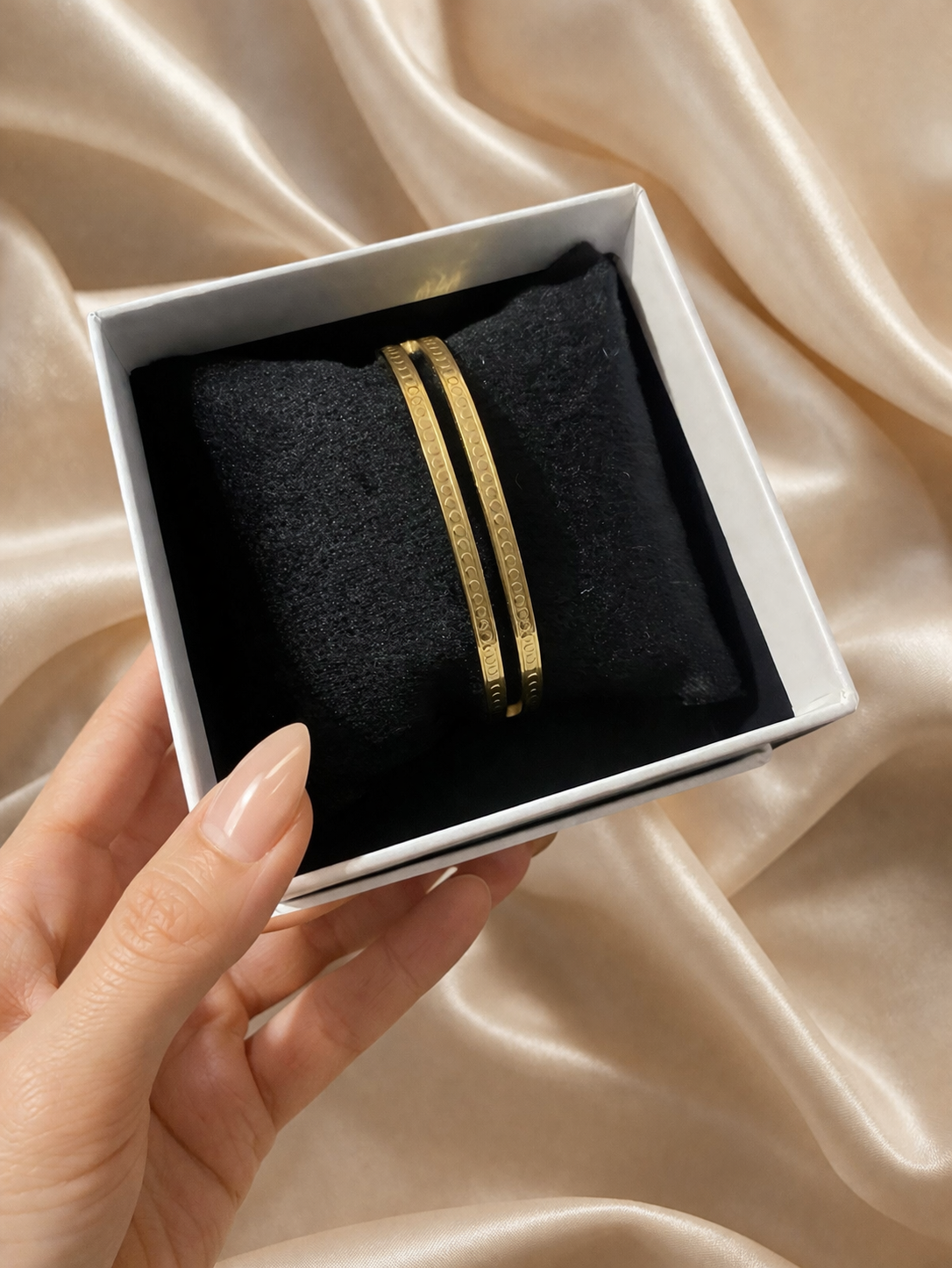 Elegant Anti-Tarnish Bracelet - Long-Lasting Shine and Durability