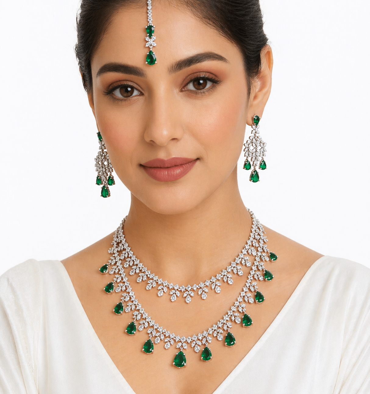 The stunning Bollywood inspired Necklace