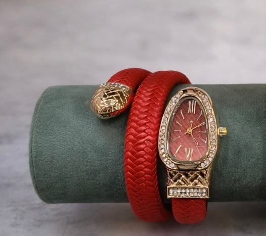 Elegant Snake Design Leather Strap Watch for Women | Stylish & Trendy Analog Wrist Watch