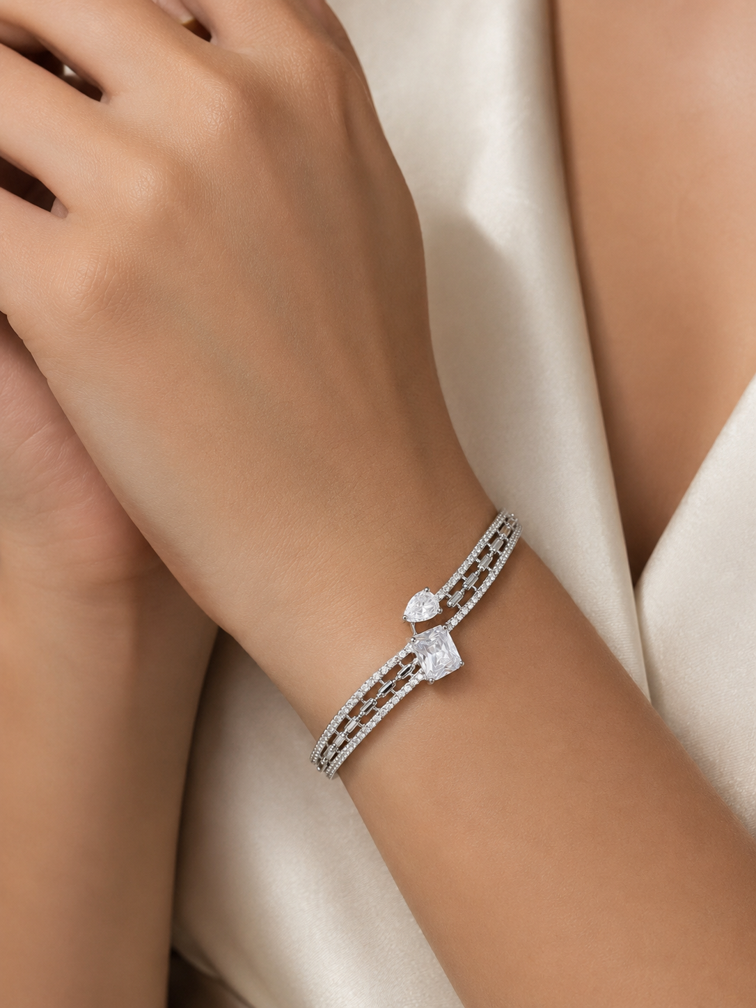 18K Gold Plated Crystal Charm Bracelet for Women | Anti-Tarnish Elegant Adjustable Bracelet