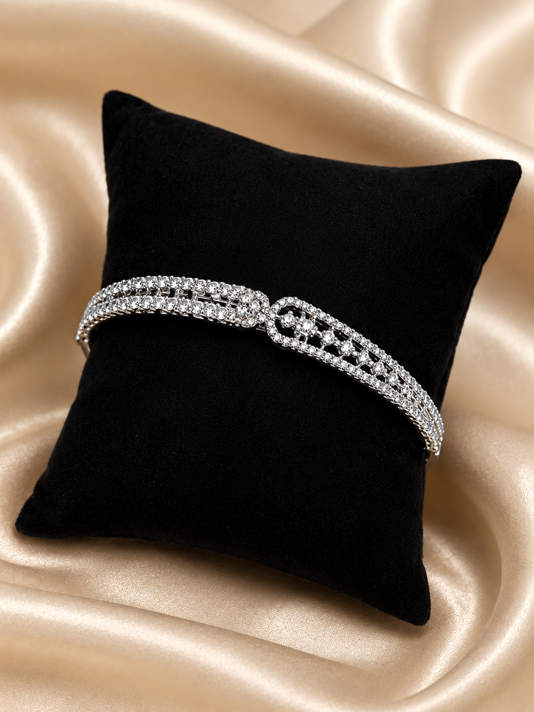 Sparkling Leaf Design American Diamond Bracelet