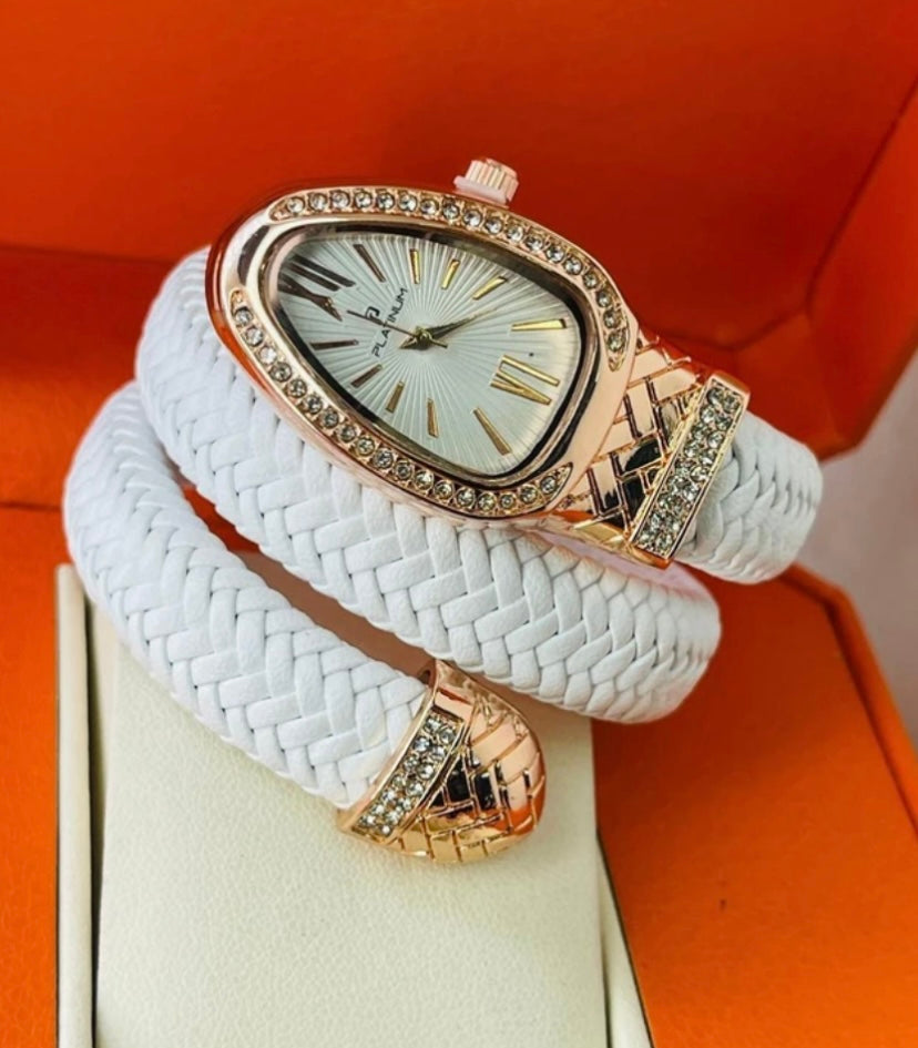 Elegant Snake Design Leather Strap Watch for Women | Stylish & Trendy Analog Wrist Watch