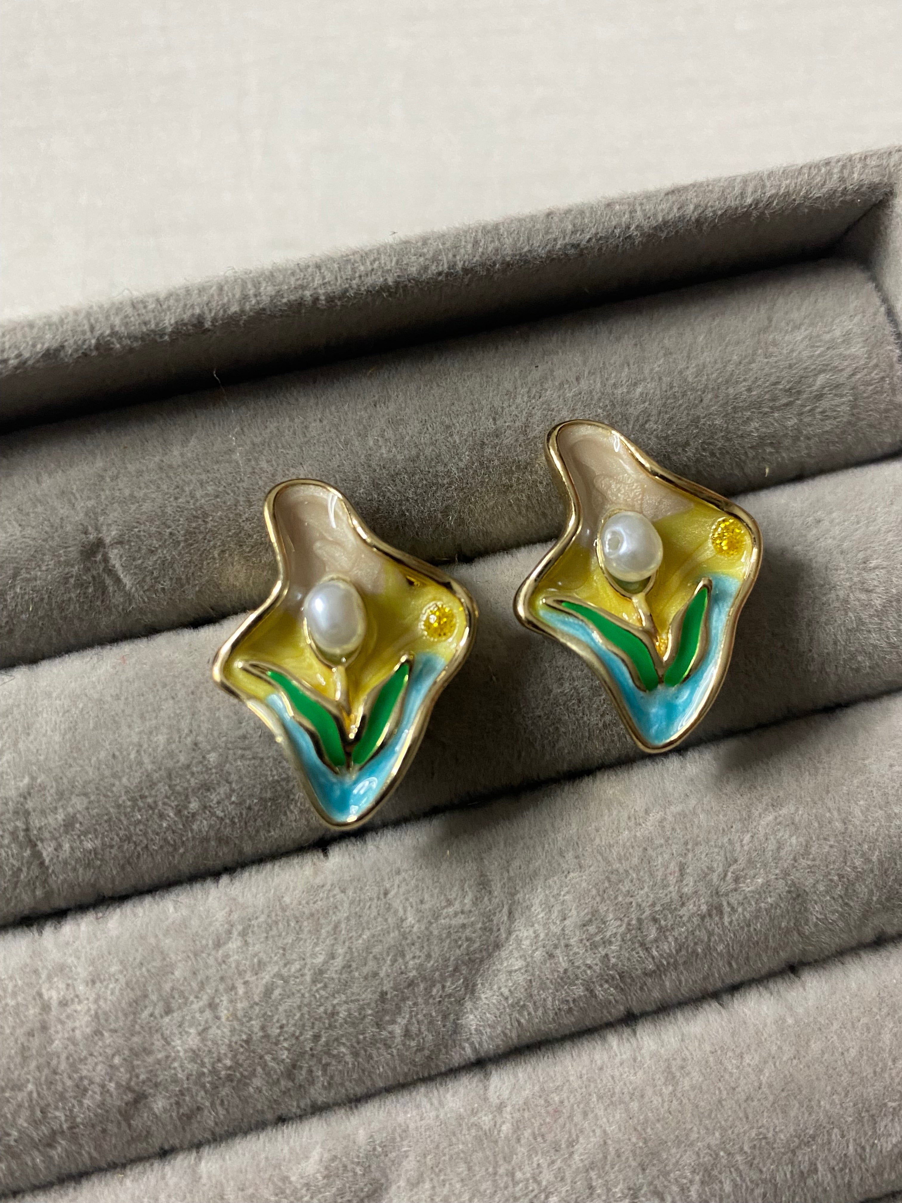 Trendy Handmade Resin Art Earrings – Lightweight | Stylish | Unique