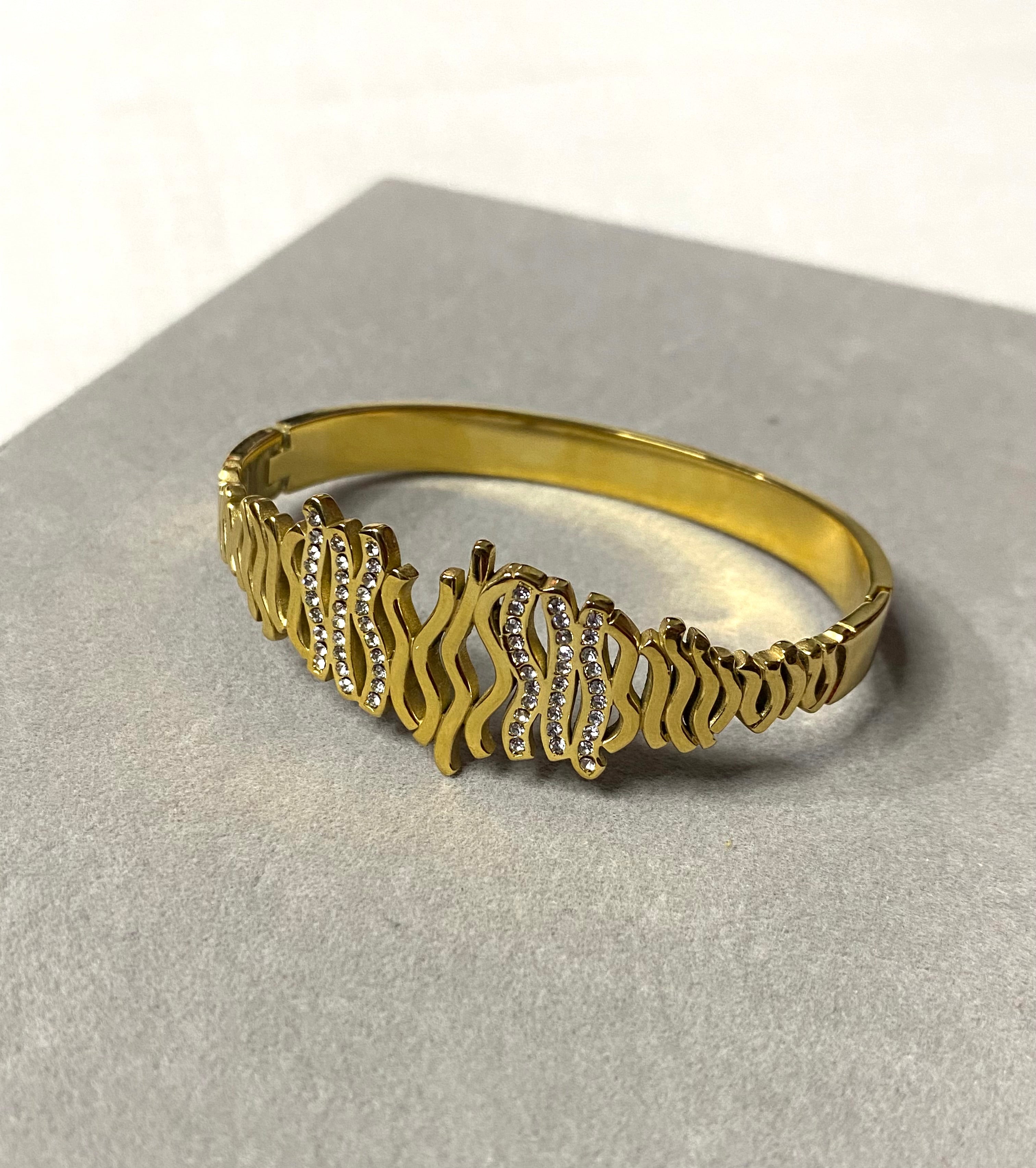 Elegant Anti-Tarnish Diamond Bracelet