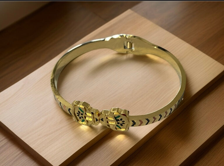 JewelsStar Anti-Tarnish Lion Face Design Bracelet – Openable & Adjustable Unique Kada