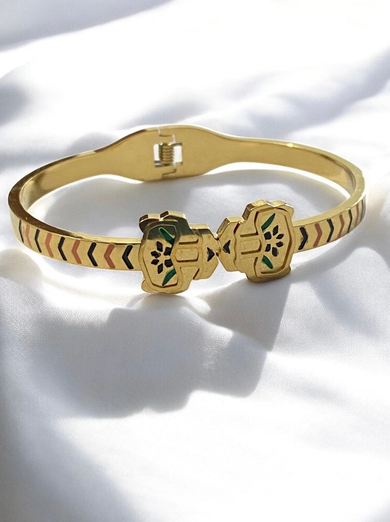 JewelsStar Anti-Tarnish Lion Face Design Bracelet – Openable & Adjustable Unique Kada