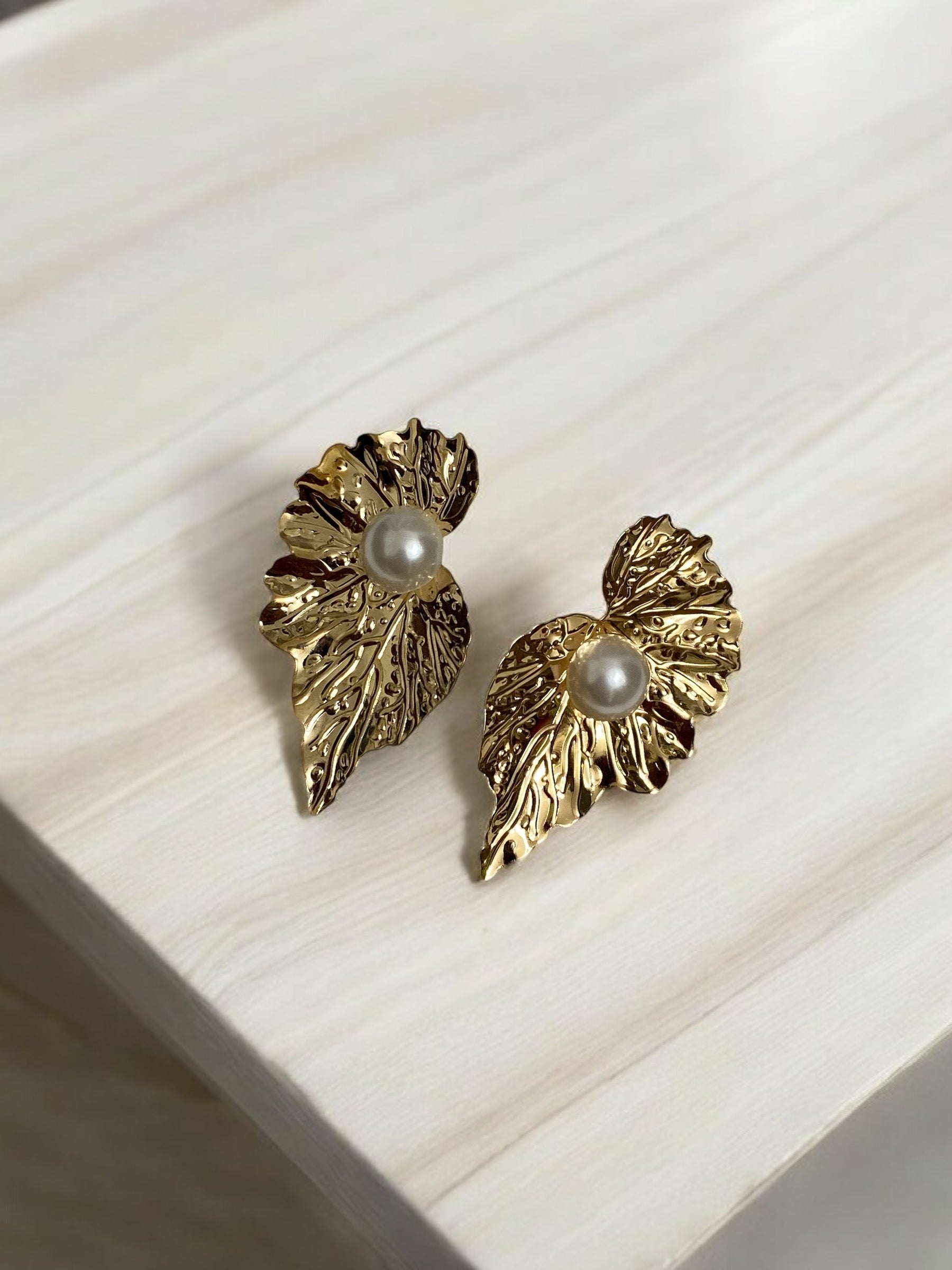 Elegant  Designer Earrings With Pearls