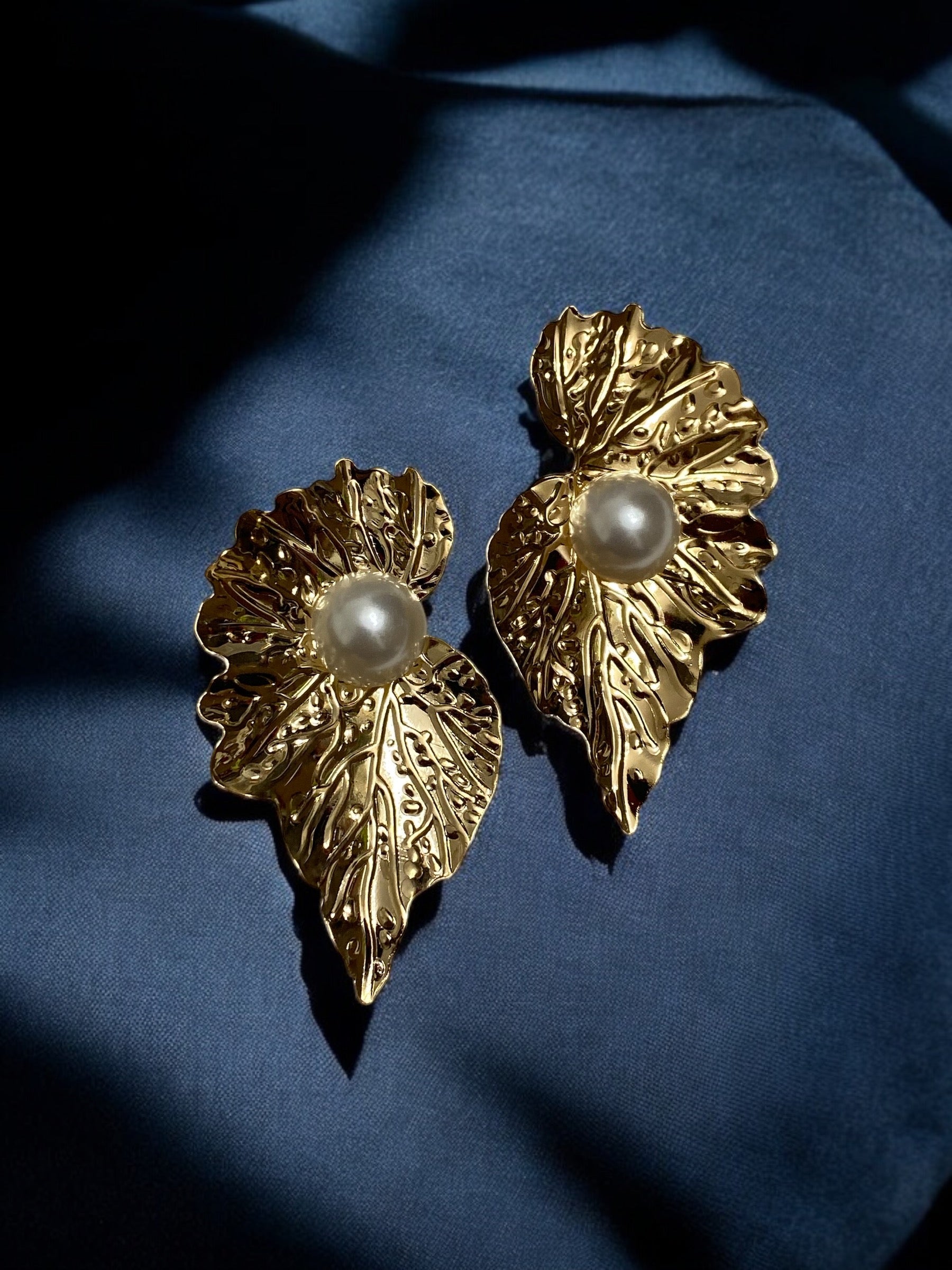 Elegant  Designer Earrings With Pearls
