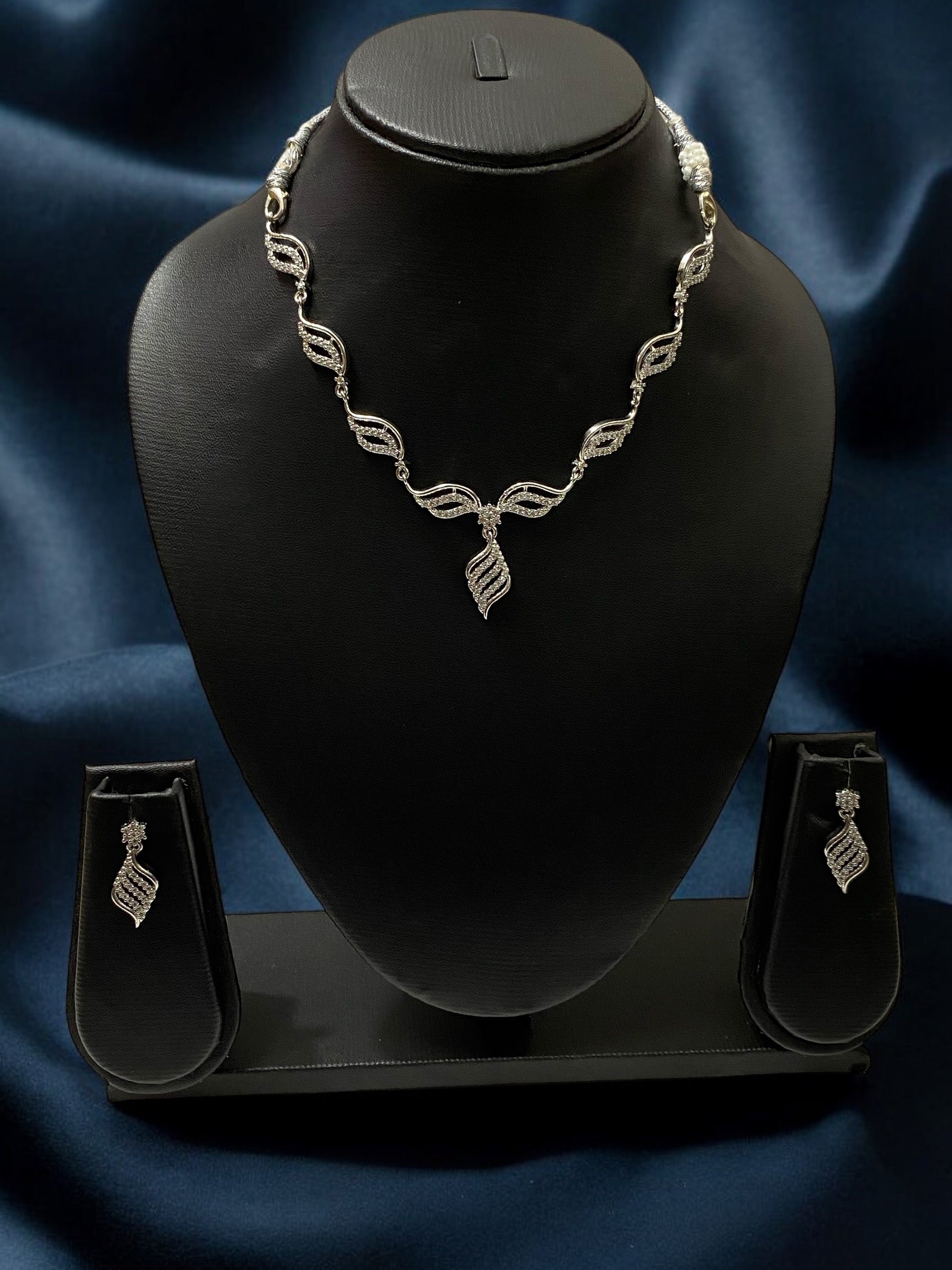 American Diamond Sleek Designer  Necklace set with Earrings