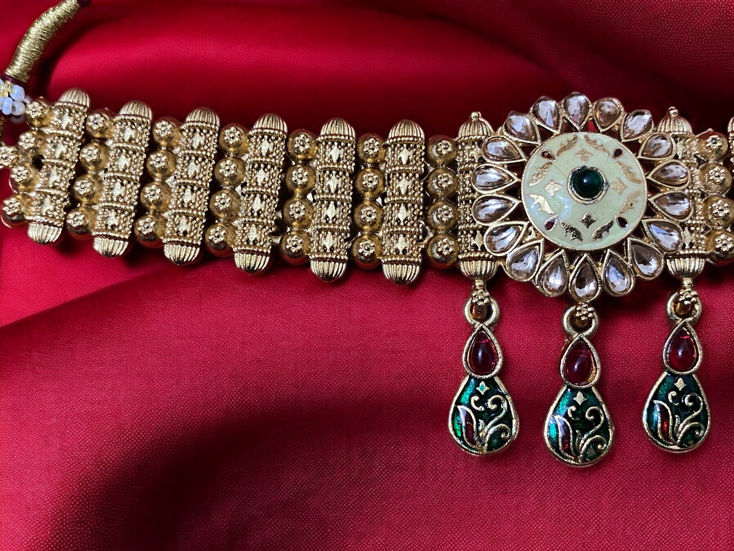 Elegant Gold-Plated Designer Necklace – Timeless Luxury for Every Occasion