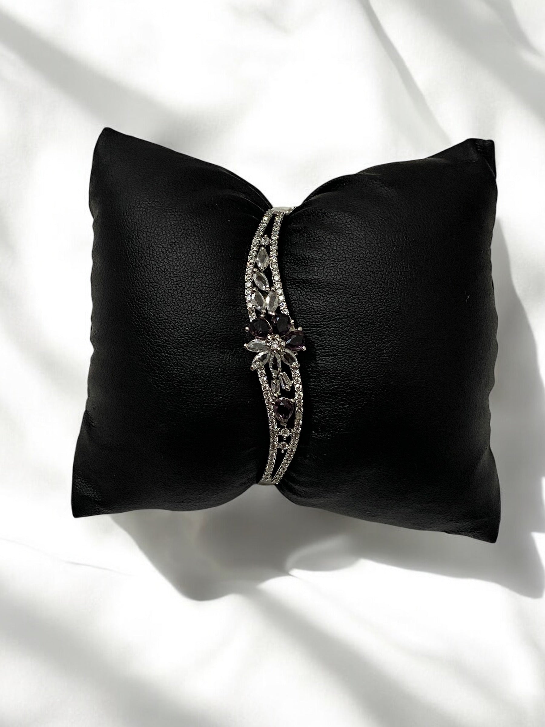 Elegant American Diamondalloy Metal Bracelet For Women