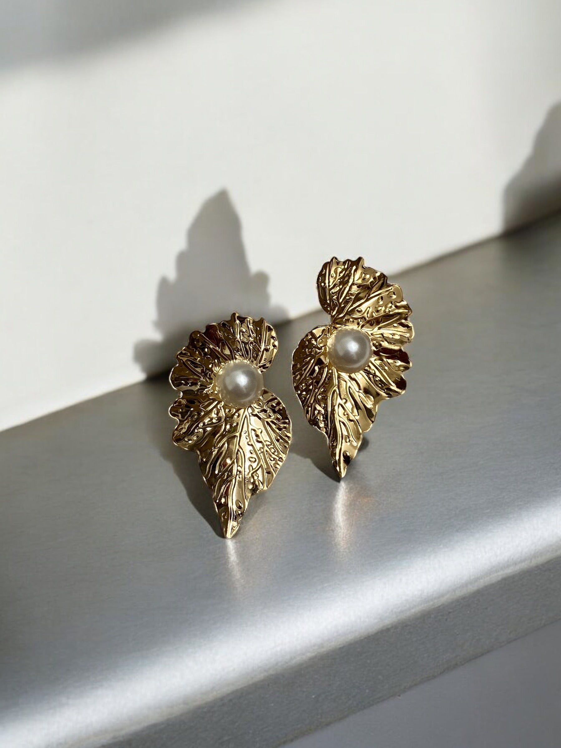Elegant  Designer Earrings With Pearls