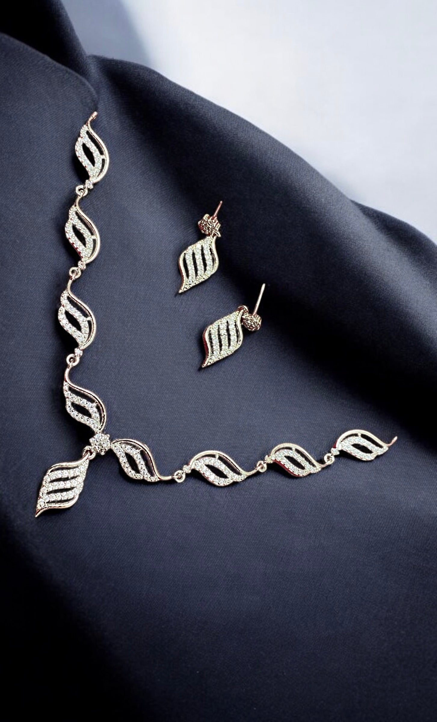 American Diamond Sleek Designer  Necklace set with Earrings