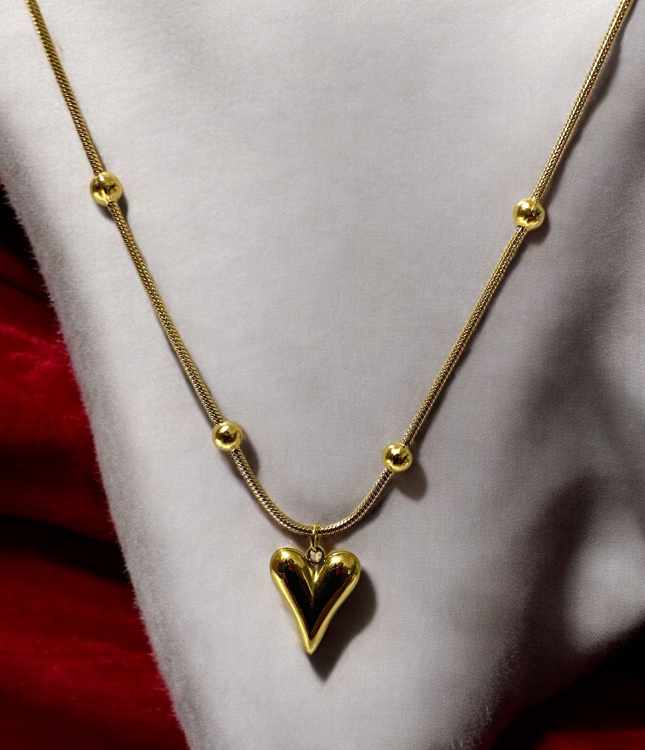 Heart pendant anti tarnish chains
