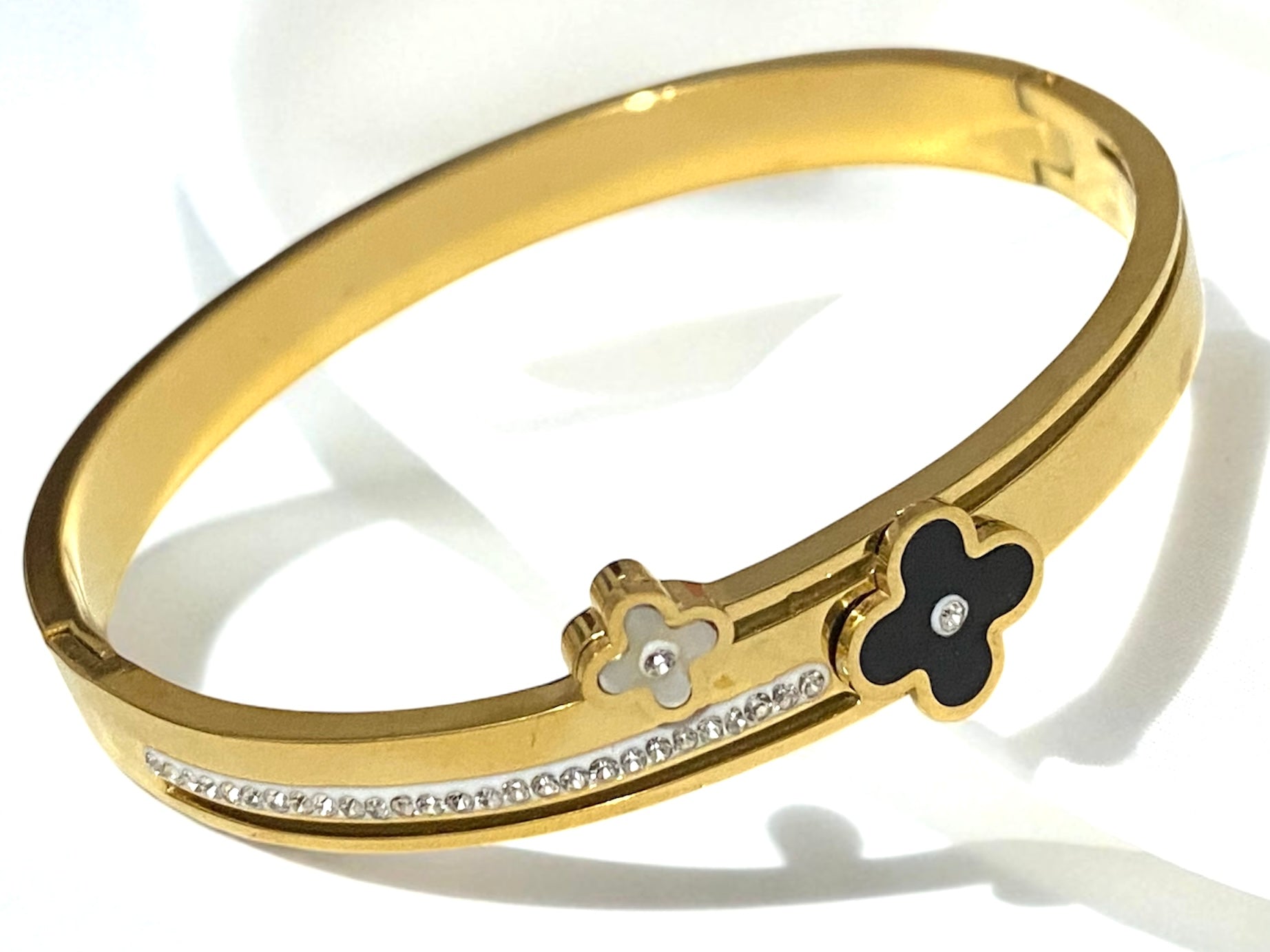 Elegant Anti-Tarnish Bracelet - Long-Lasting Shine and Durability