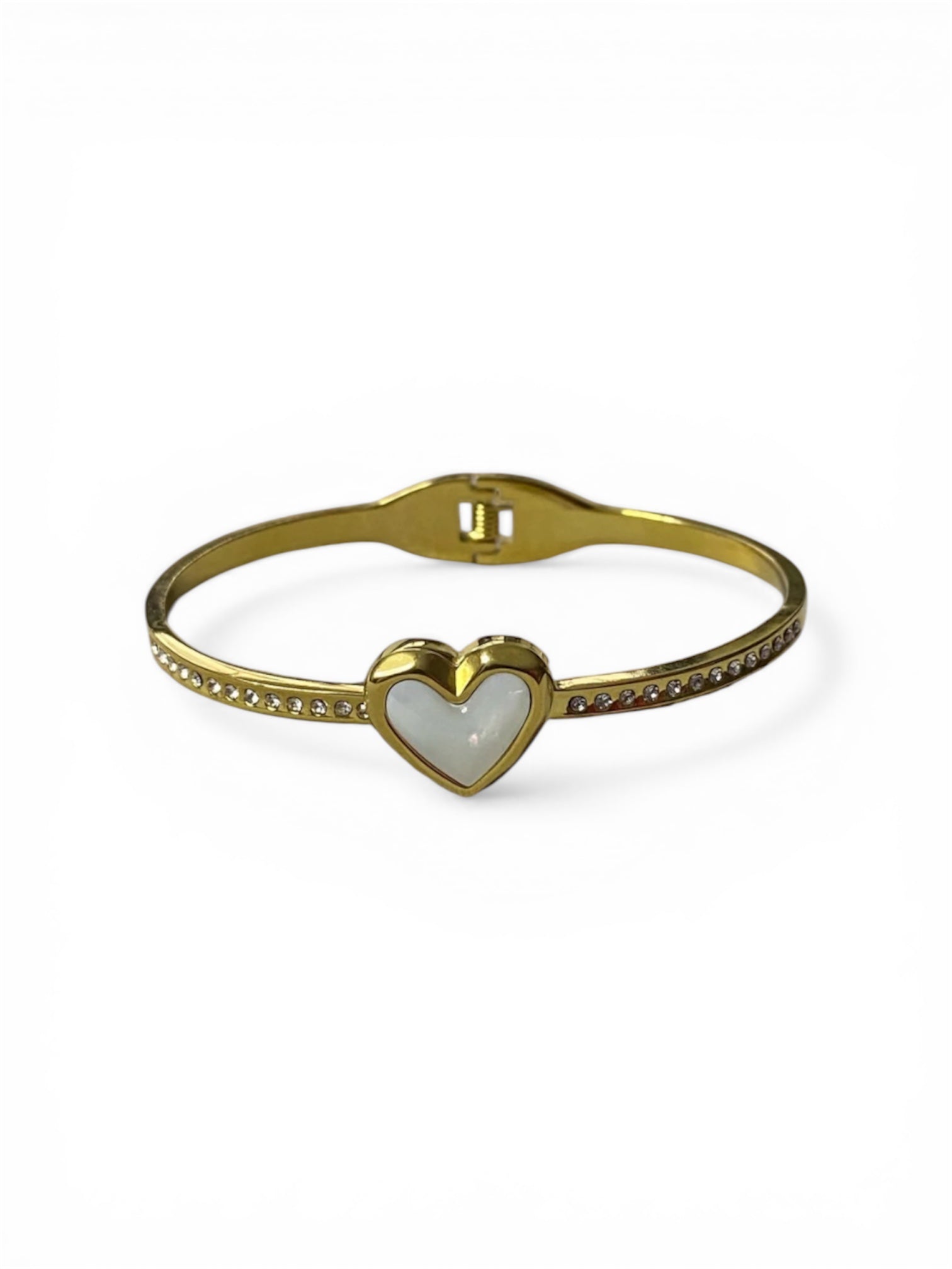 JewelsStar Anti-Tarnish Heart Bracelet – Elegant, Long-Lasting & Skin-Friendly