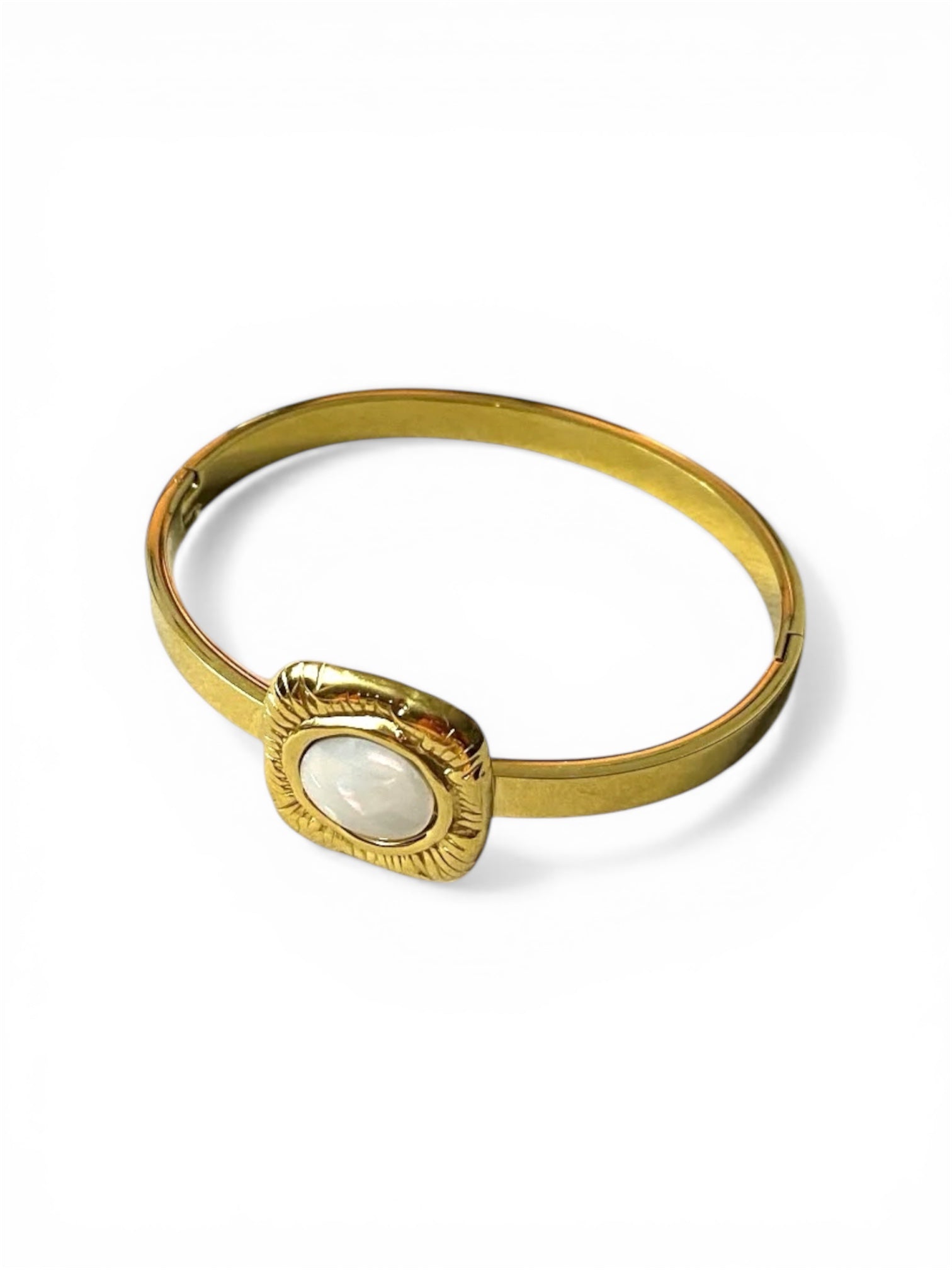 JewelsStar Anti-Tarnish Gold-Plated Bracelet | Elegant, Waterproof & Skin-Friendly | Daily Wear Designer Bracelet for Women